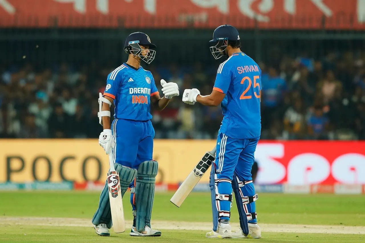 Yashasvi Jaiswal and Shivam Dube strung together a 92-run third-wicket partnership. [P/C: BCCI]