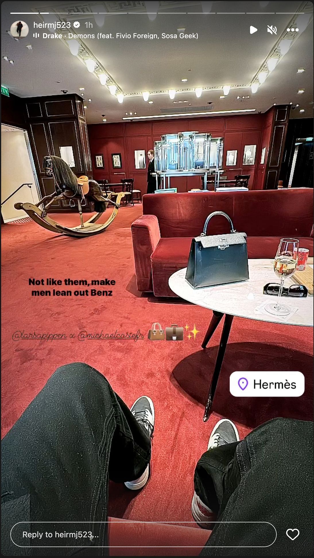 Marcus Jordan gave a glimpse of the luxury suite (Image source: Instagram @heirmj523)