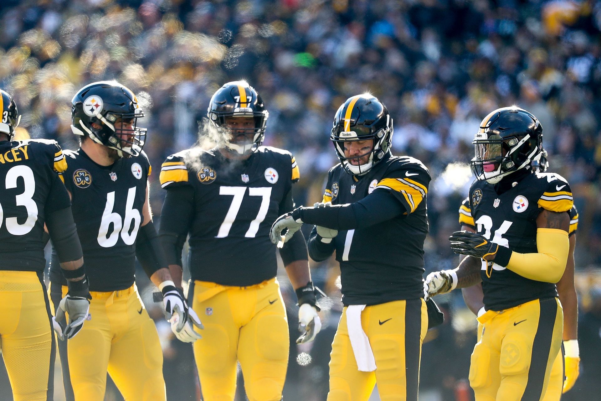 Ben Roethlisberger #7 of the Pittsburgh Steelers looks on in a huddle against the Jacksonville Jaguars during the first half of the AFC Divisional Playoff game at Heinz Field on January 14, 2018