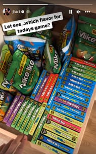 Knicks guard Josh Hart shows off 43 Mike and Ike candies worth $336 for pregame snack choice