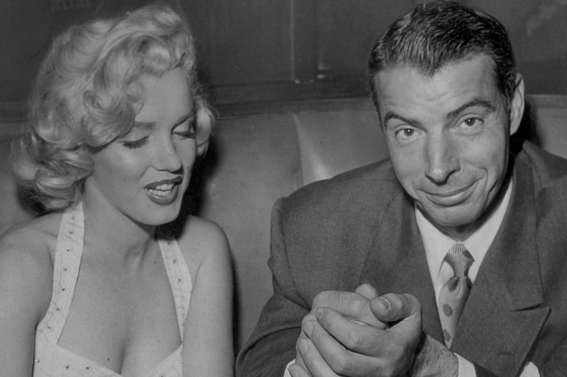 Joe DiMaggio died due to smoking cigarettes (Image via Instagram/@prettynormajeane)
