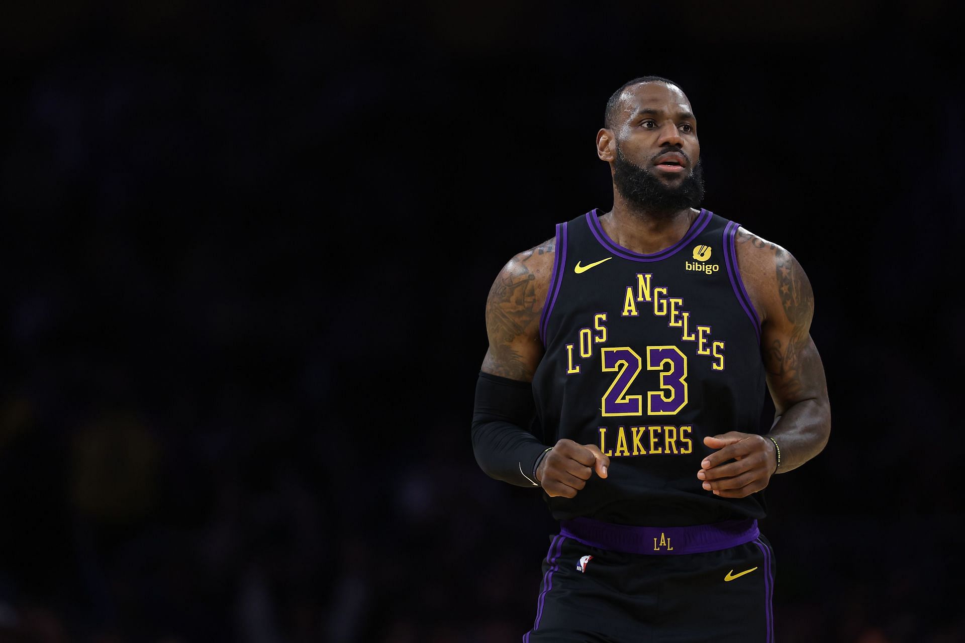 Lebron hot sale leaving lakers