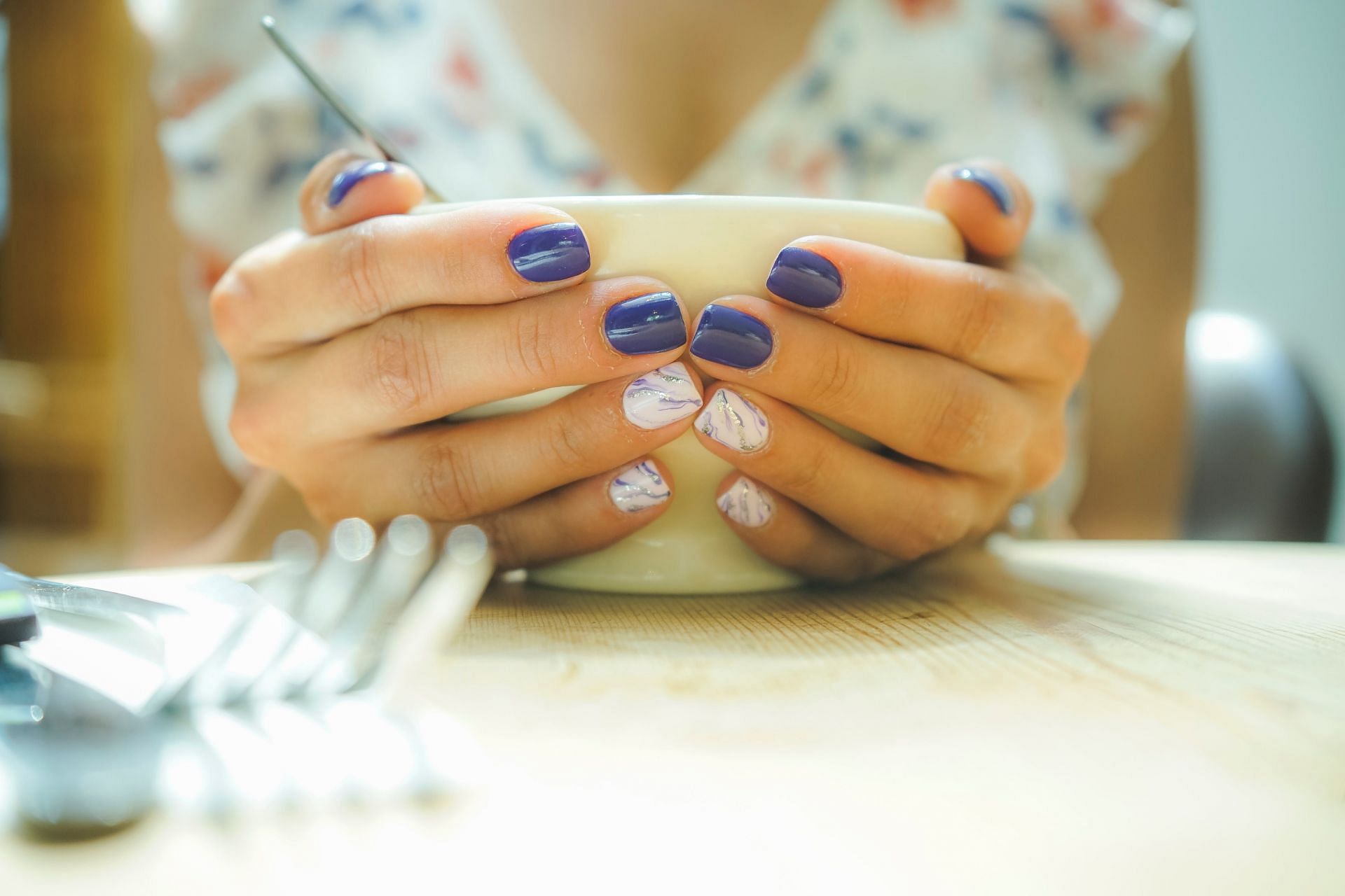 Benefits of strong nails (image sourced via Pexels / Photo by nikita)