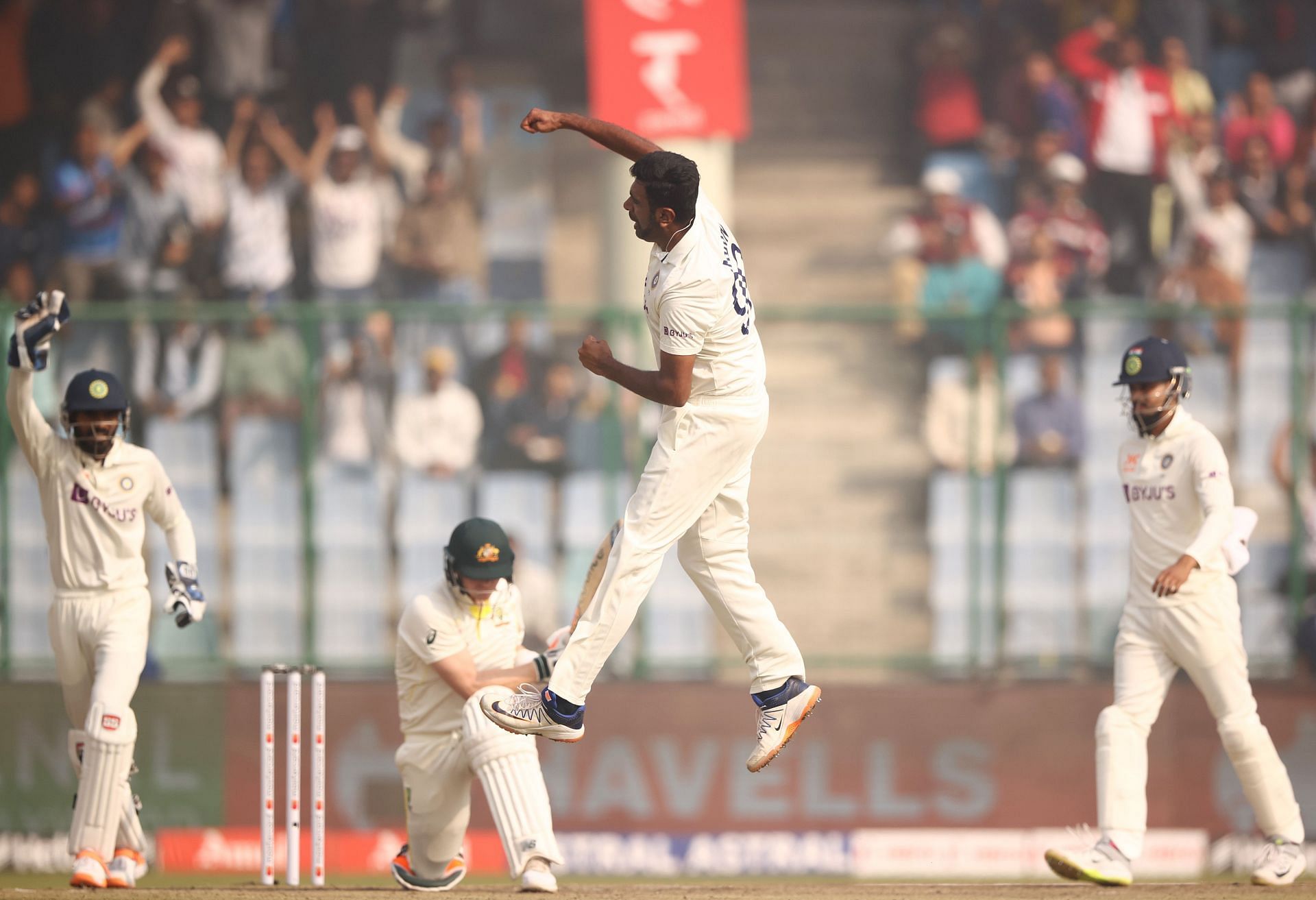 India v Australia - 2nd Test: Day 3