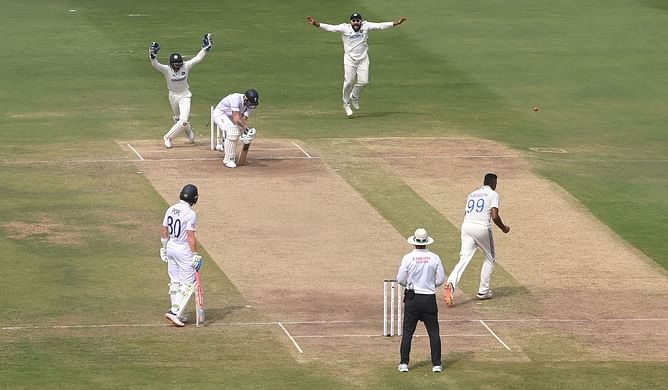 IND vs ENG: बेन स्टोक्स को आउट कर रविचंद्रन अश्विन ने रचा इतिहास, कपिल देव के बड़े रिकॉर्ड की बराबरी की