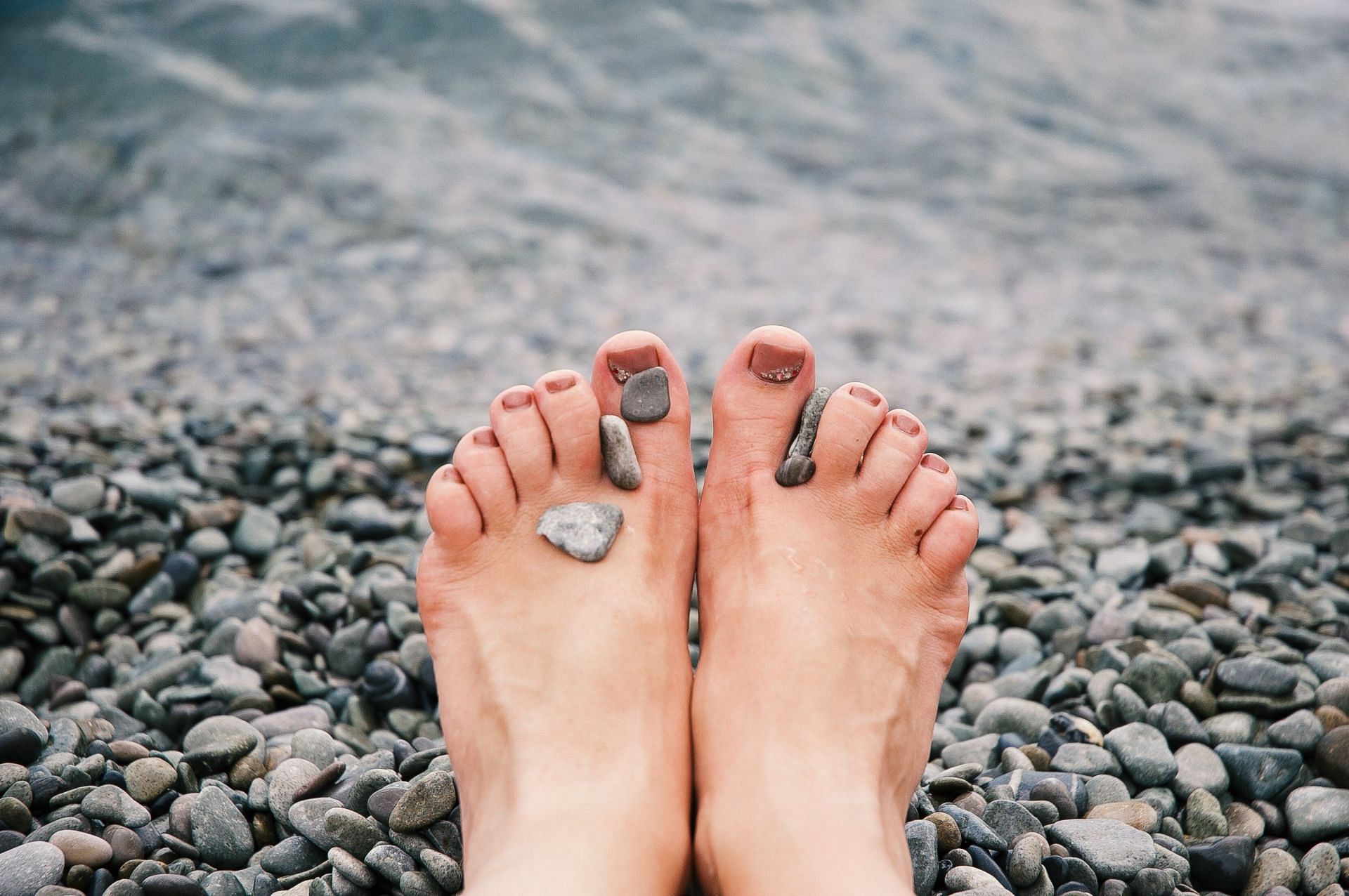 Swollen toes causes (image sourced via Pexels / Photo by evg)