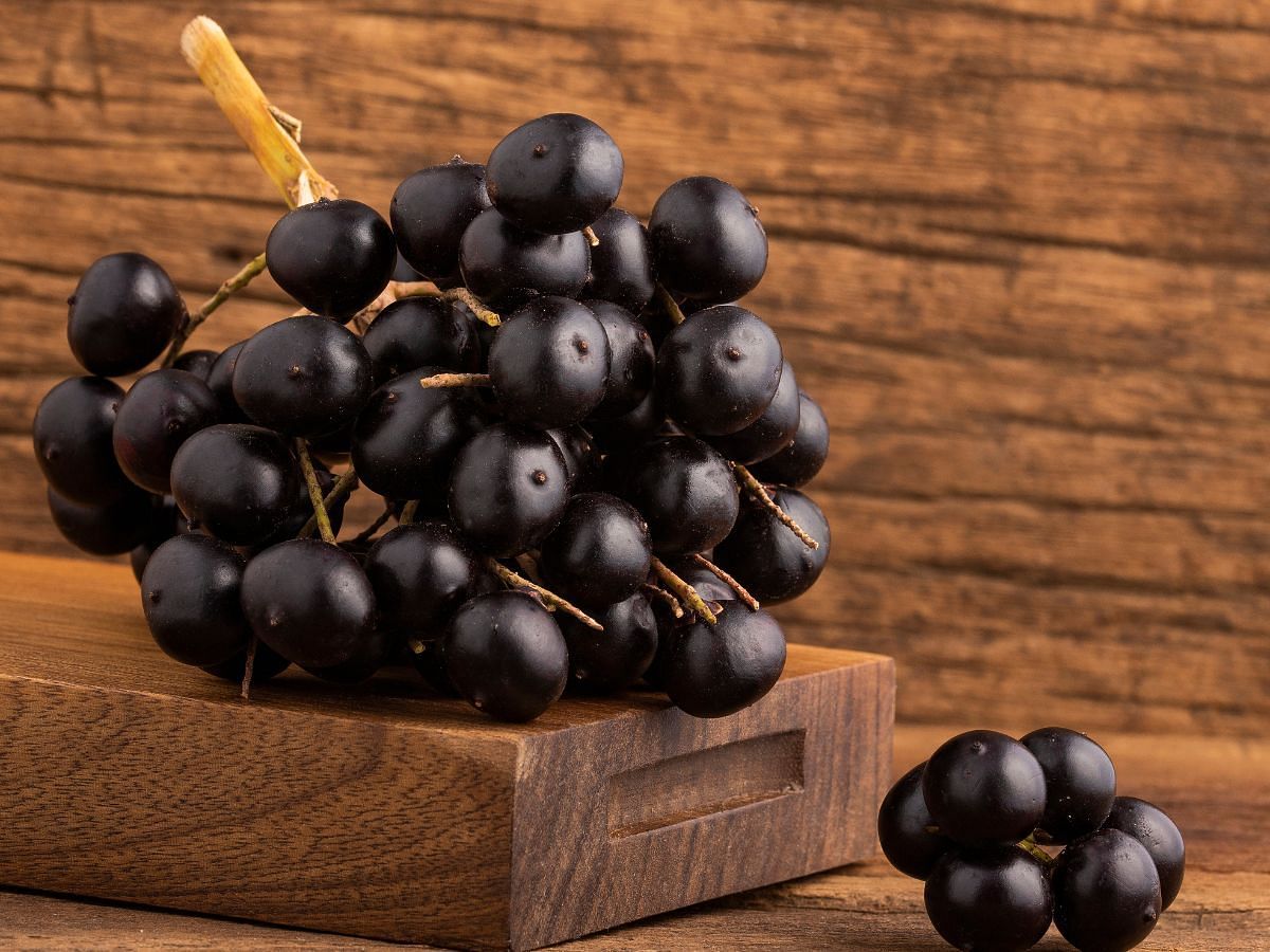 Beauty benefits of Acai berry (Image via Pexels)