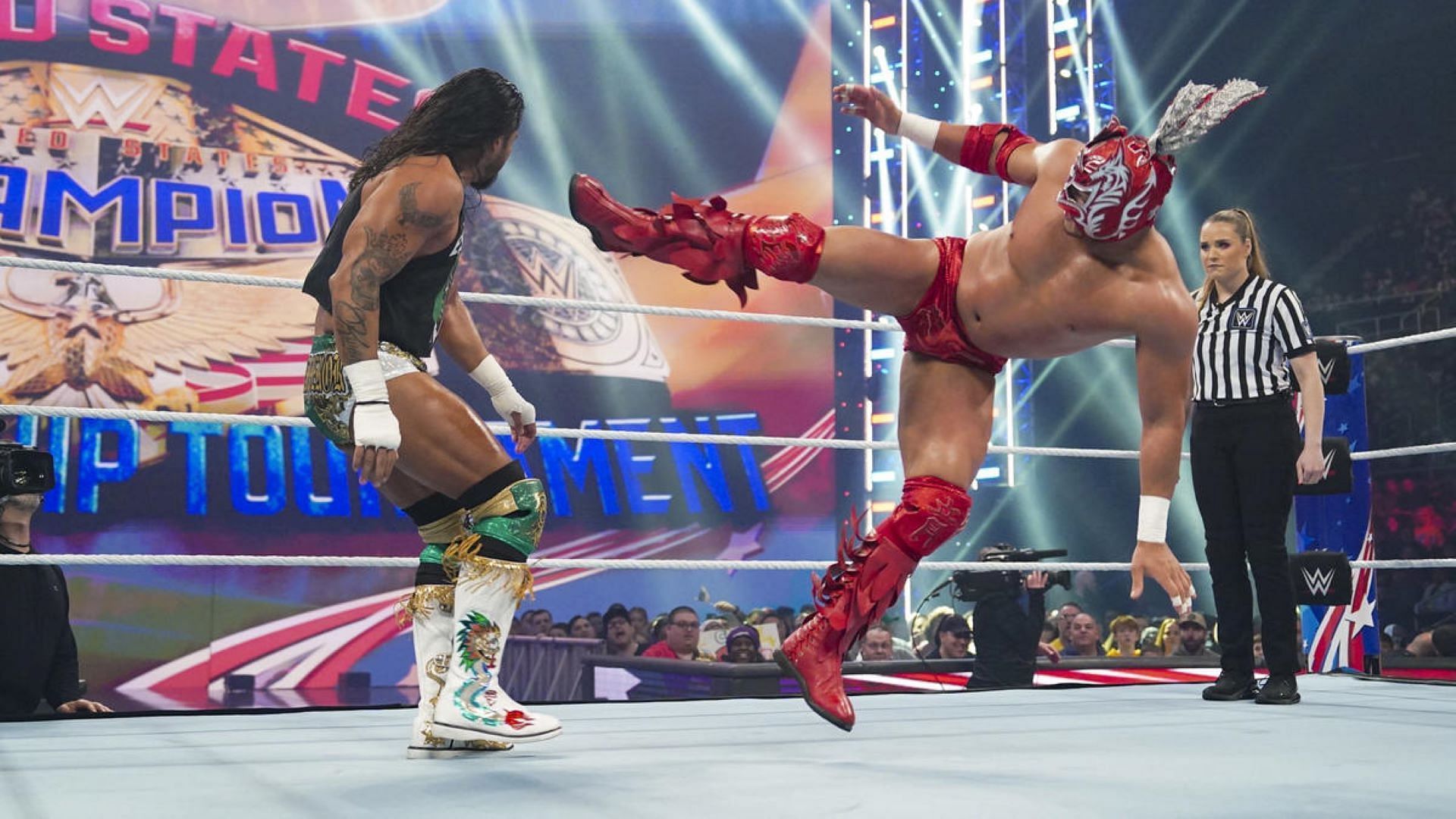 Dragon Lee has quickly become a fan favorite on SmackDown.