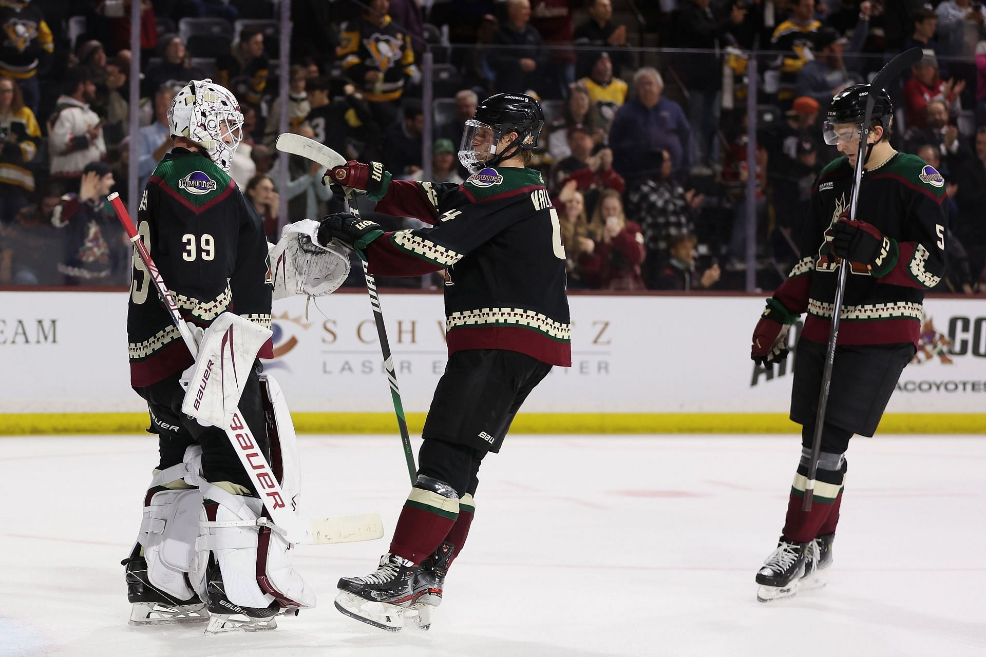 Pittsburgh Penguins v Arizona Coyotes