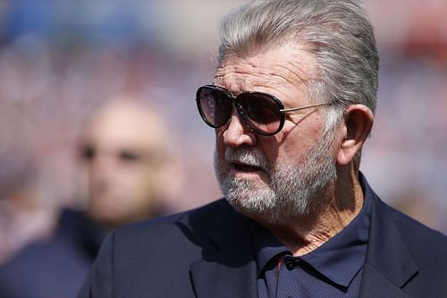 Mike Ditka at Atlanta Falcons vs Chicago Bears