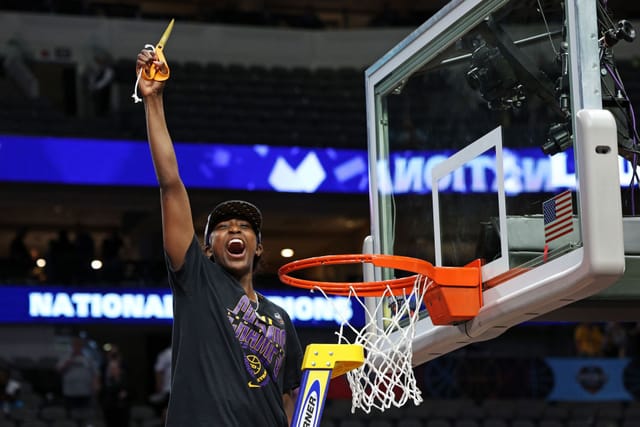 How much does Caitlin Clark make in endorsements? Looking at Iowa star