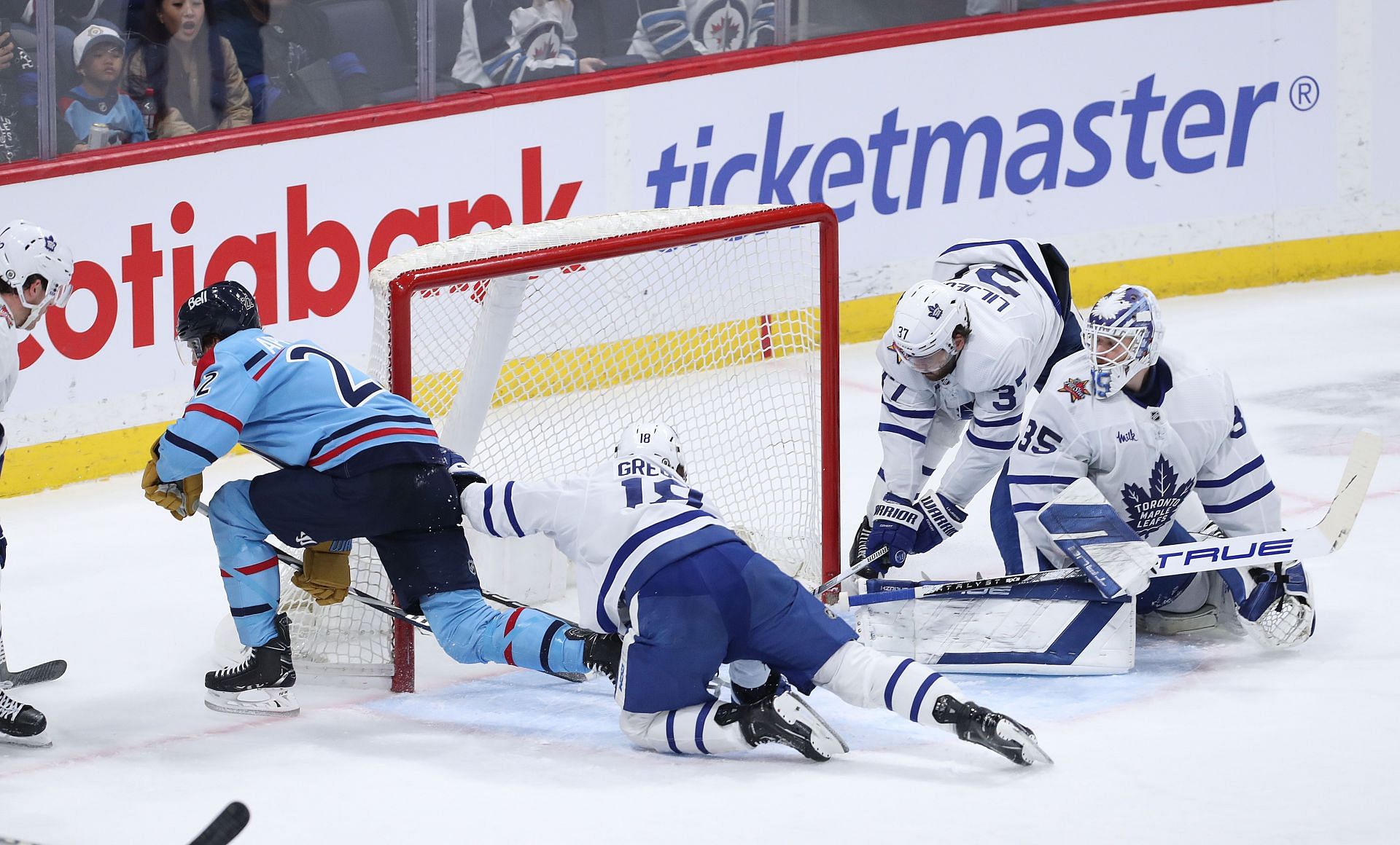 Toronto Maple Leafs v Winnipeg Jets