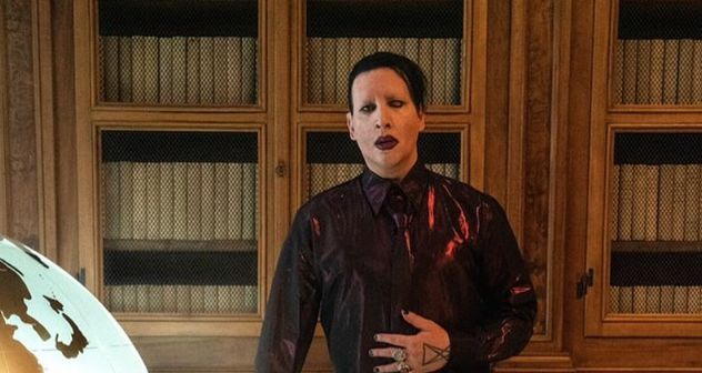 How old is Marilyn Manson?