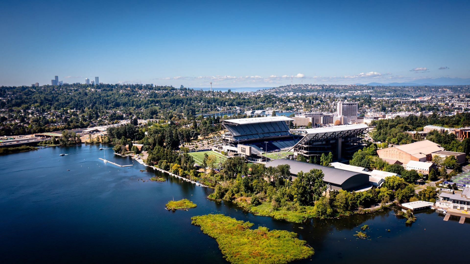 Husky Stadium (Picture Source: @UW_Football (X))