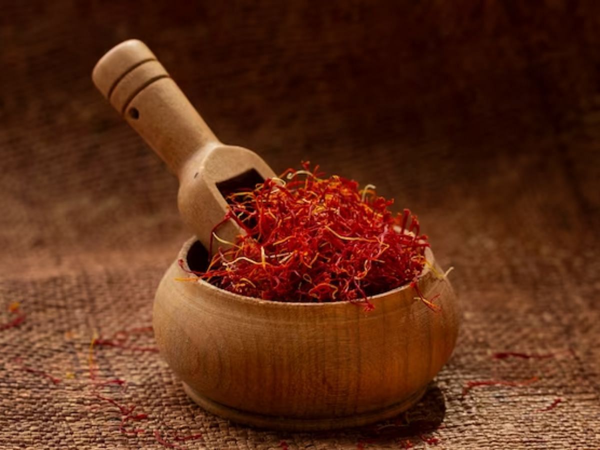 Saffron: One of the spices that can give your skin a healthy glow (Image via Freepik)