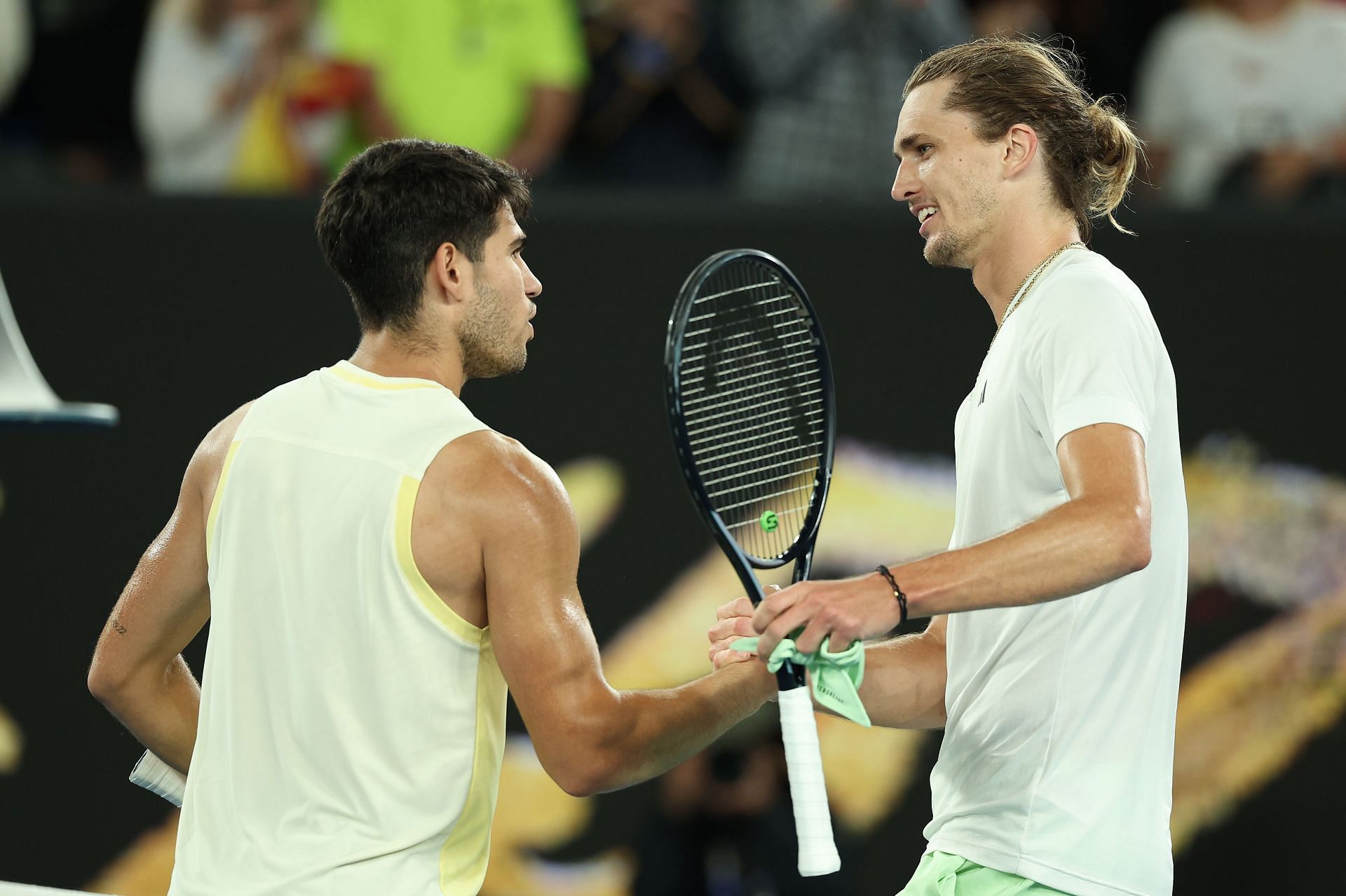 Carlos Alcaraz (L) and Alexander Zverev