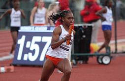 "I'm just doing my workout here" - University of Virginia athlete Alahna Sabbakhan defeats man who was convinced he could beat her
