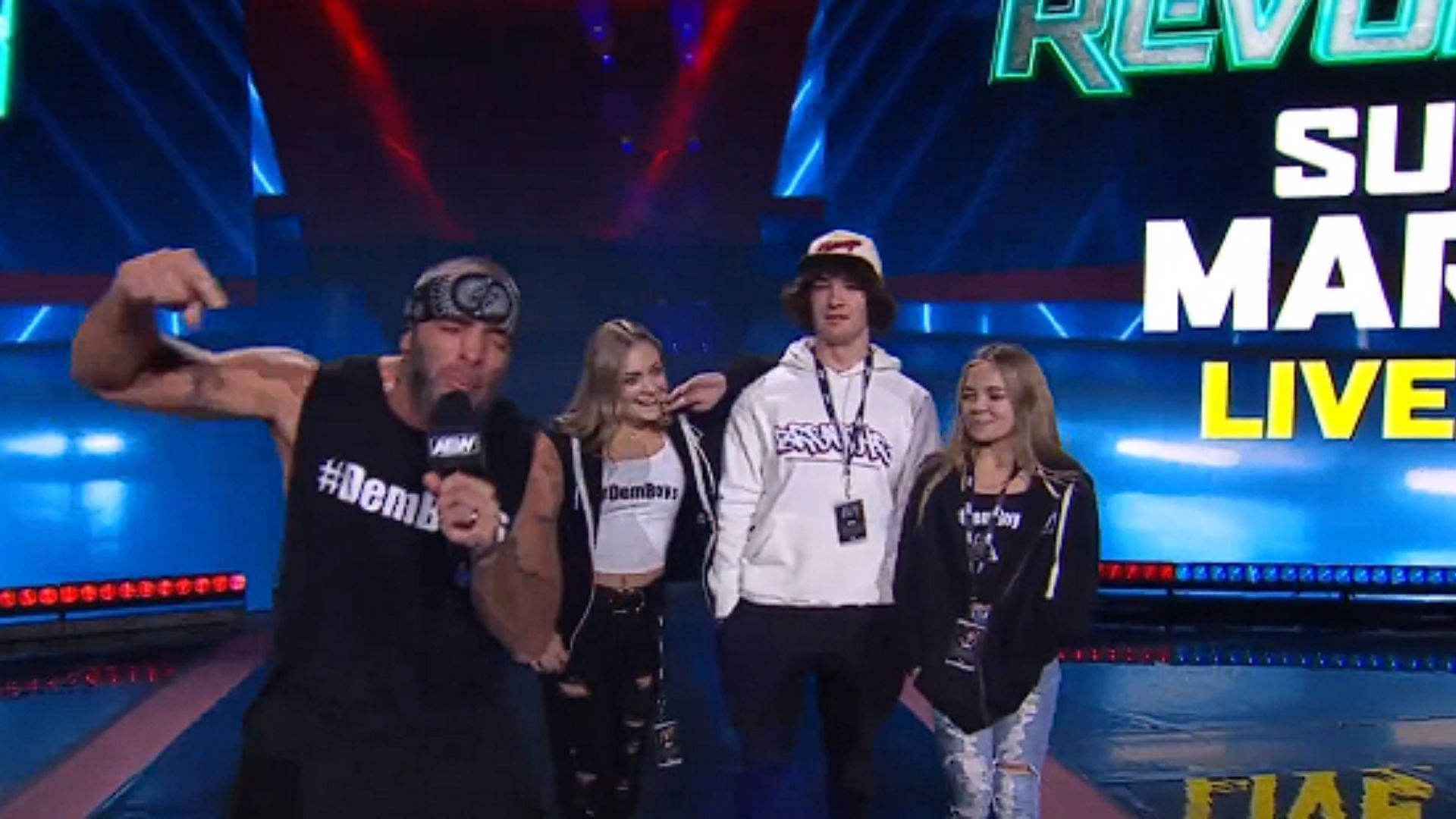 Mark Briscoe with his nieces and nephew [Screenshot taken from AEW