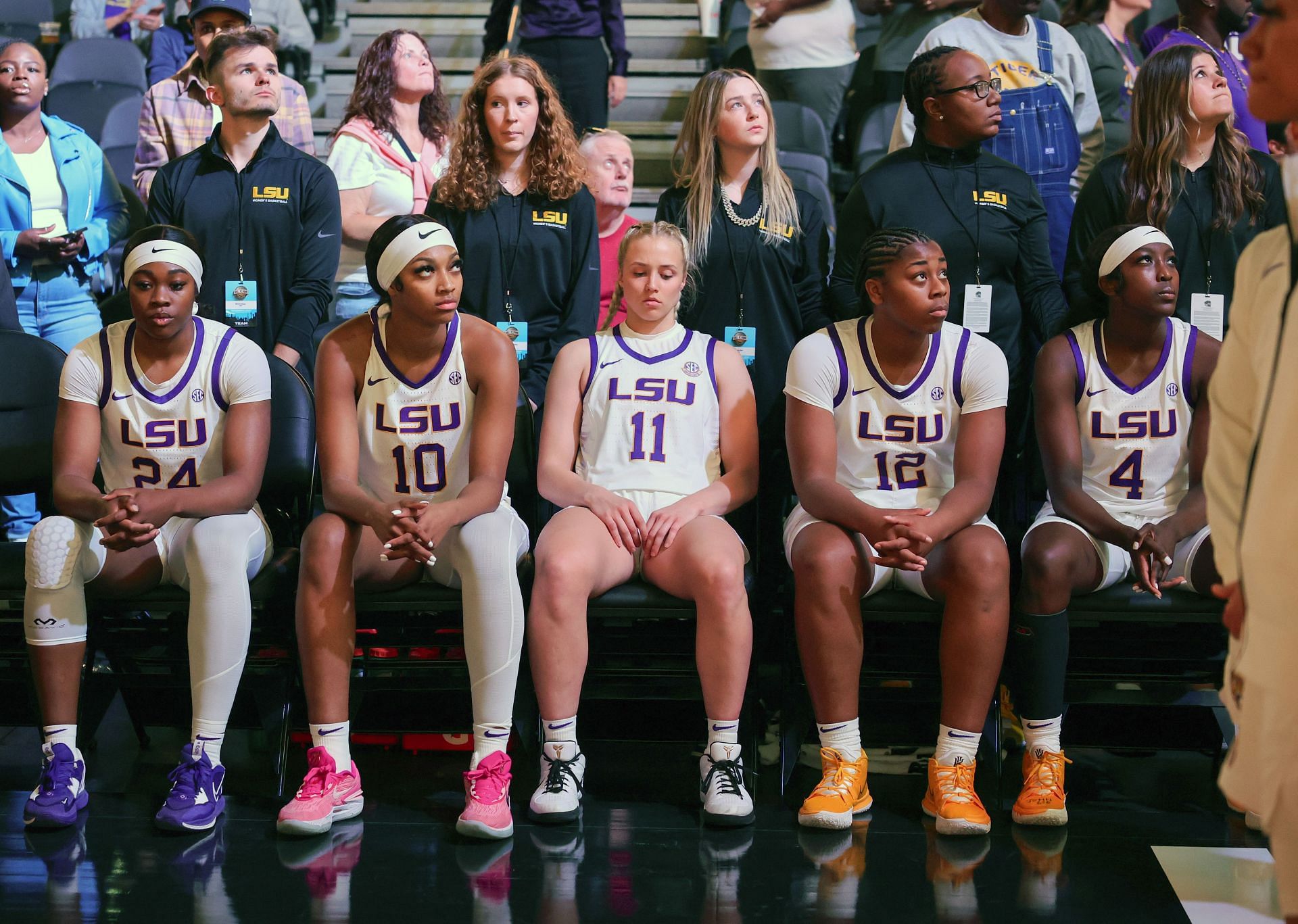 That sh*t was wild”: College hoops world raves about LSU coach Jennifer  Roberts' eye-catching outfit during Tigers' South Carolina matchup