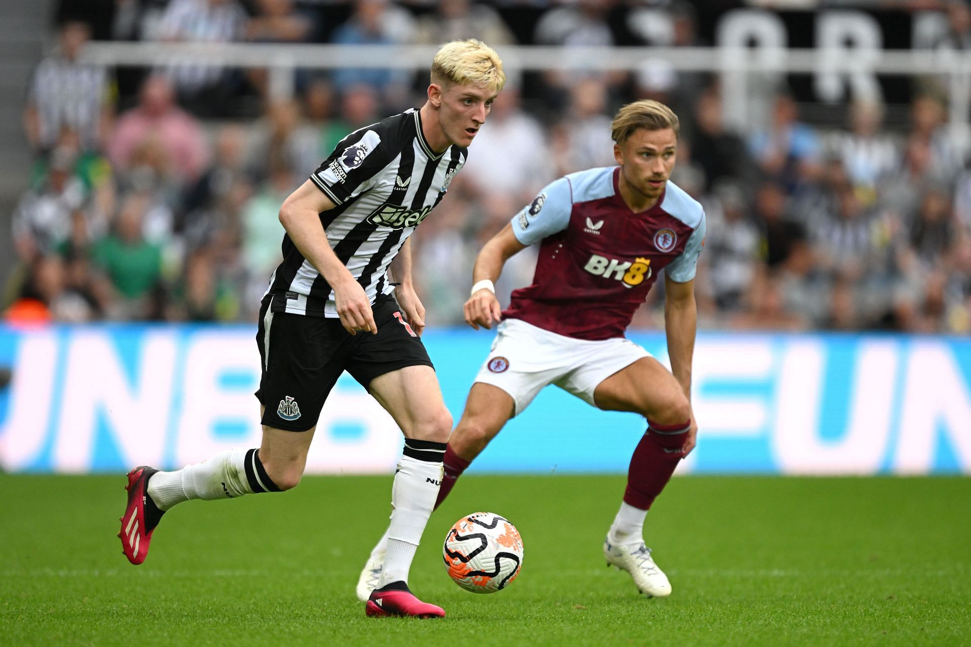 Newcastle United v Aston Villa - Premier League