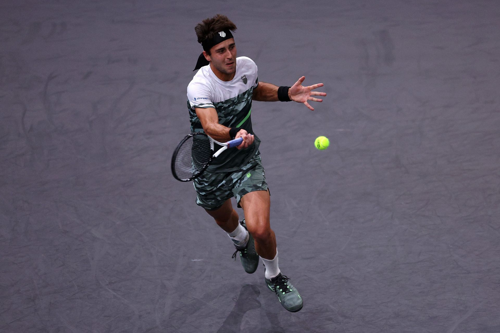 Tomas Martin Etcheverry at the 2023 Paris Masters.