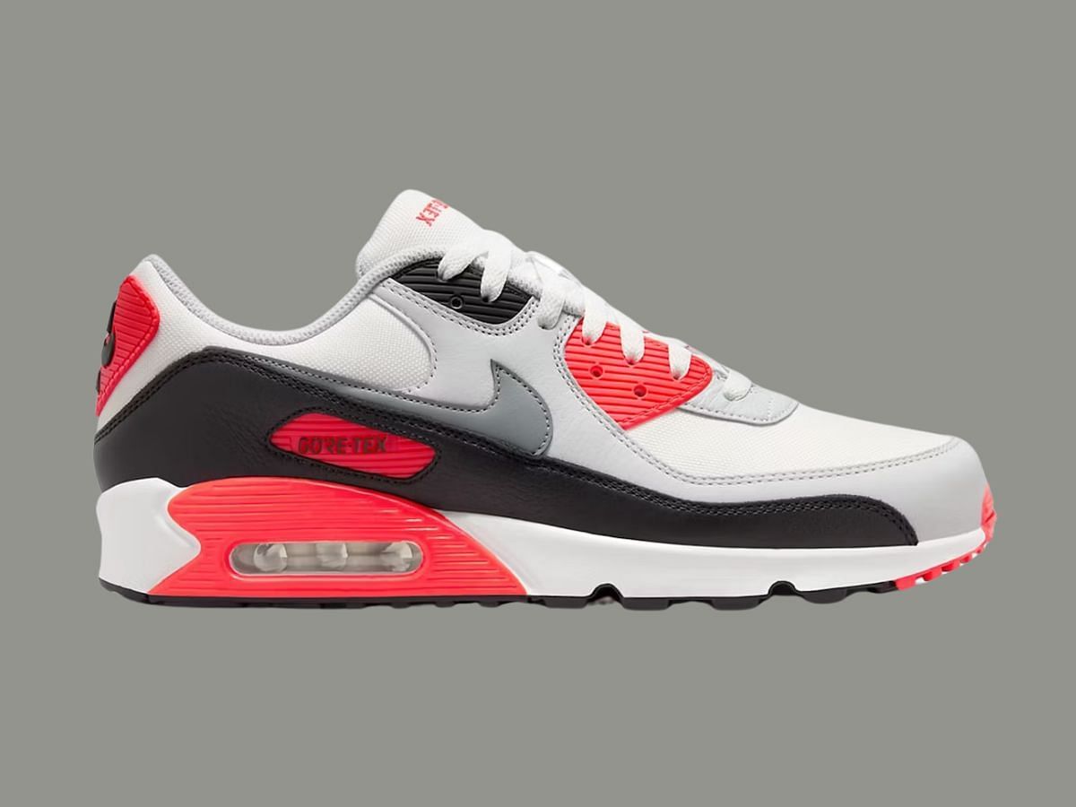 The Air Max 90 &quot;Gore-Tex Infrared&quot; sneakers (Image via StockX)