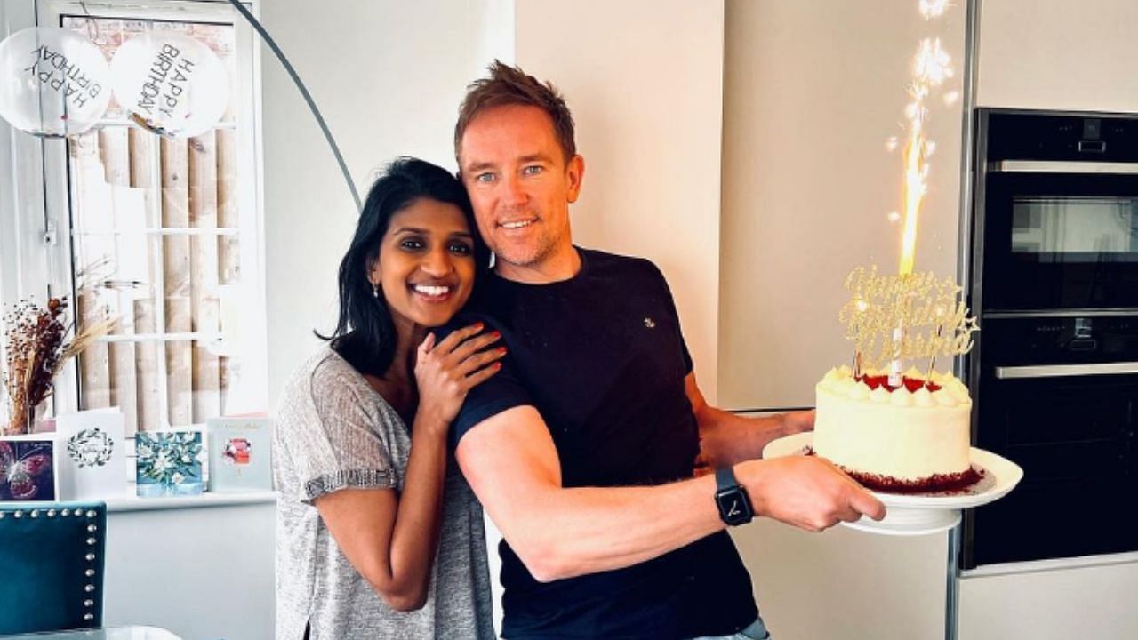 Simon Thomas and Derrina Jebb (Image via Instagram/simonthomastv)