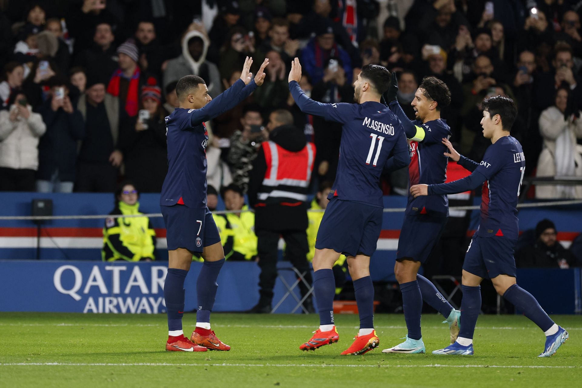 Paris Saint-Germain v FC Metz - Ligue One Uber Eats