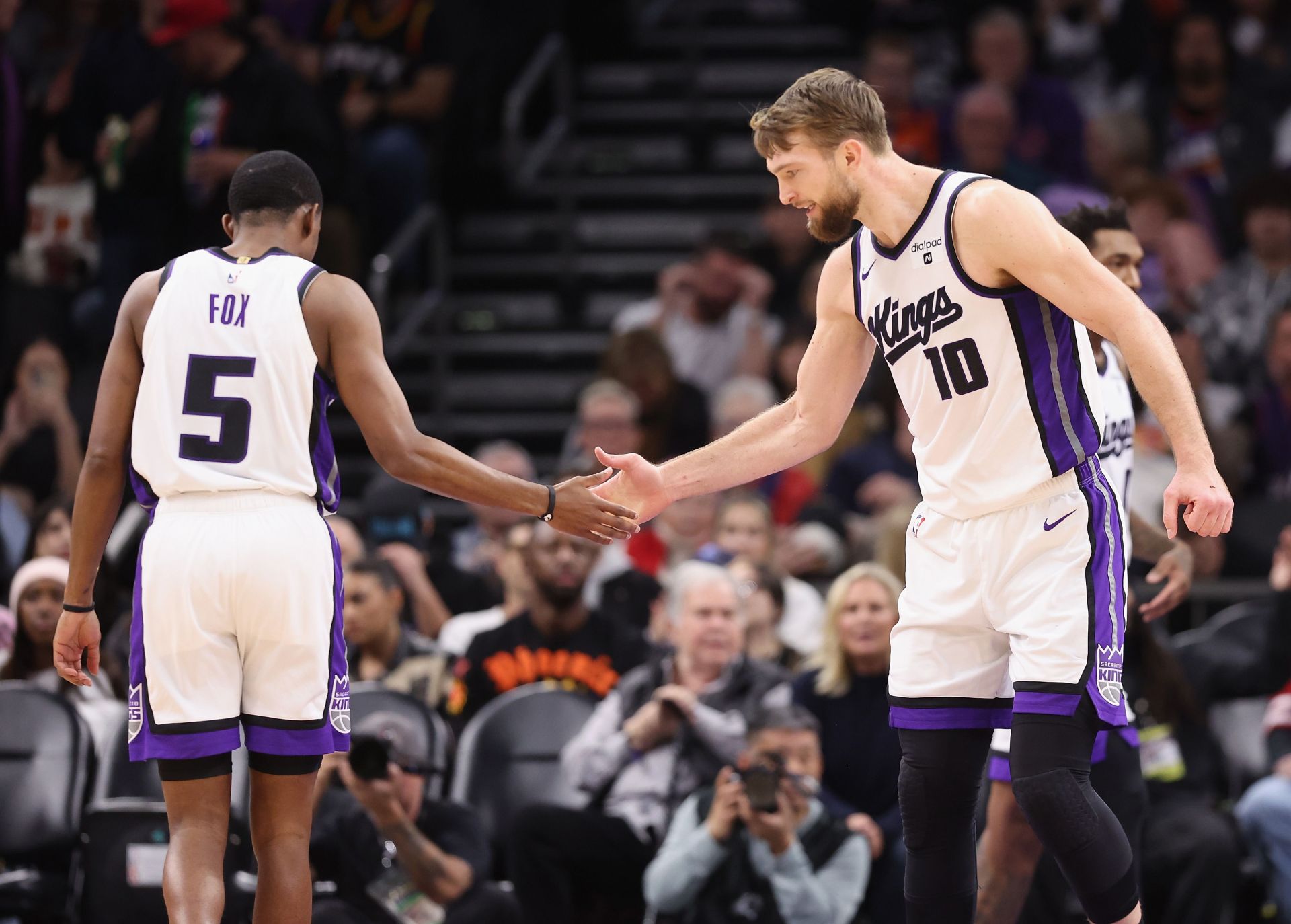 Indiana Pacers vs Sacramento Kings starting lineups and depth chart for