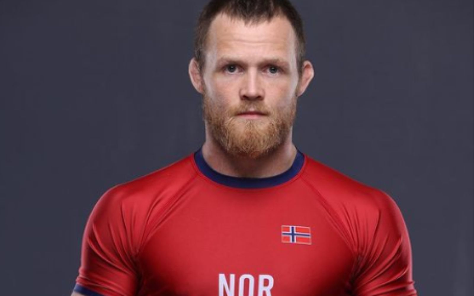 Where does Tommy Langaker train?