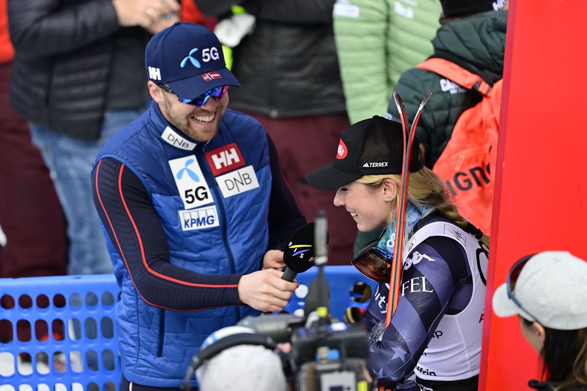 Mikaela Shiffrin (L) and Aleksander Kilde at Audi FIS Alpine Ski World Cup Finals - Women&#039;s Giant Slalom