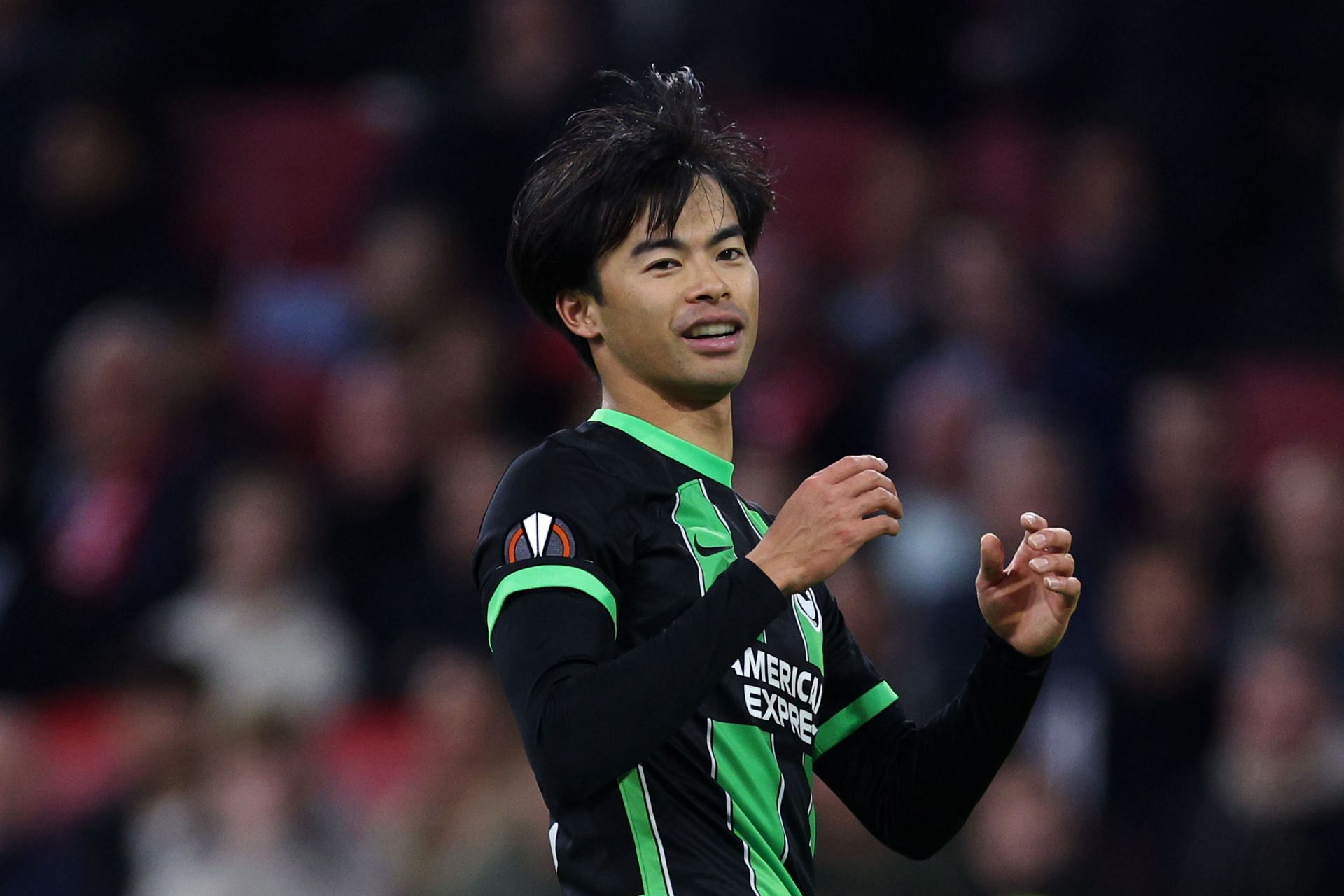 Kaoru Mitoma could snub a move to Chelsea in favor of joining the Red Devils.
