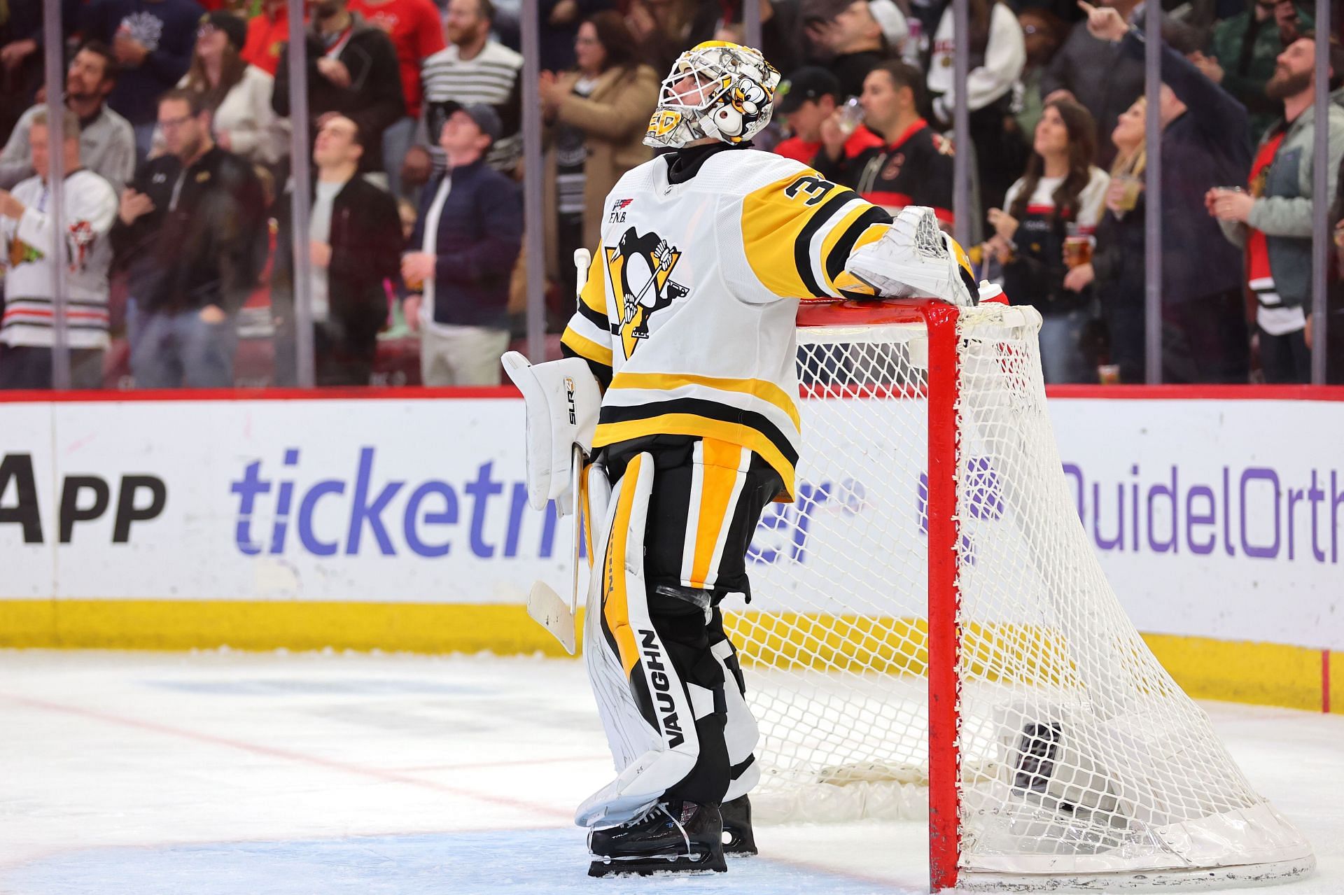 Pittsburgh Penguins v Chicago Blackhawks