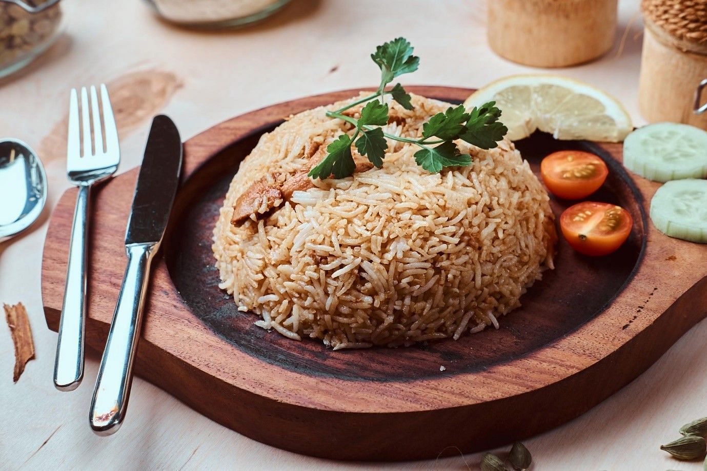 Mediterranean brown rice (Image by Fxquadro on Freepik)