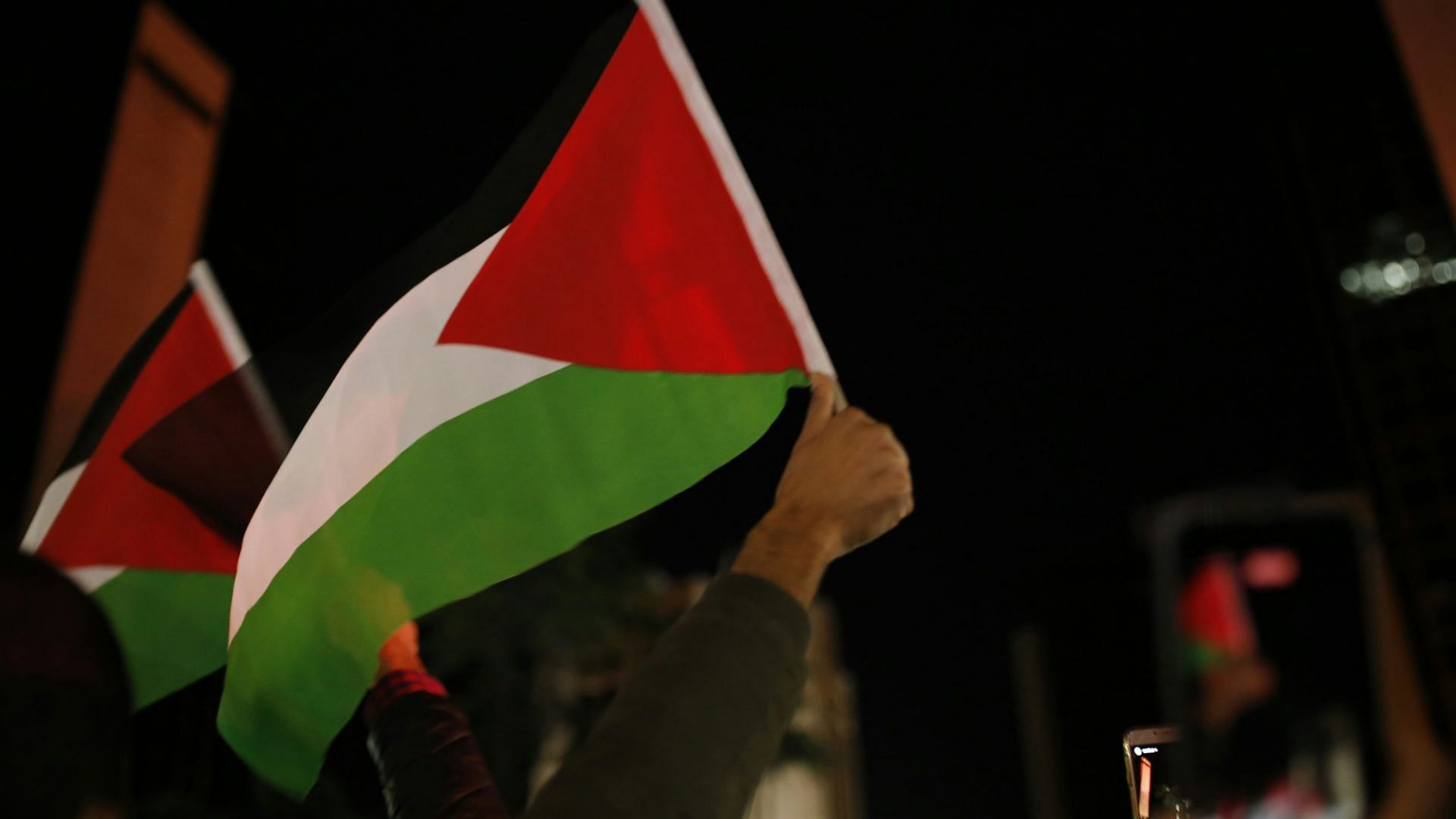 United States Air Force serviceman shouts &quot;Free Palestine&quot; before burning himself in front of the Israeli embassy (Photo by &Ouml;mer Yıldız on Unsplash)