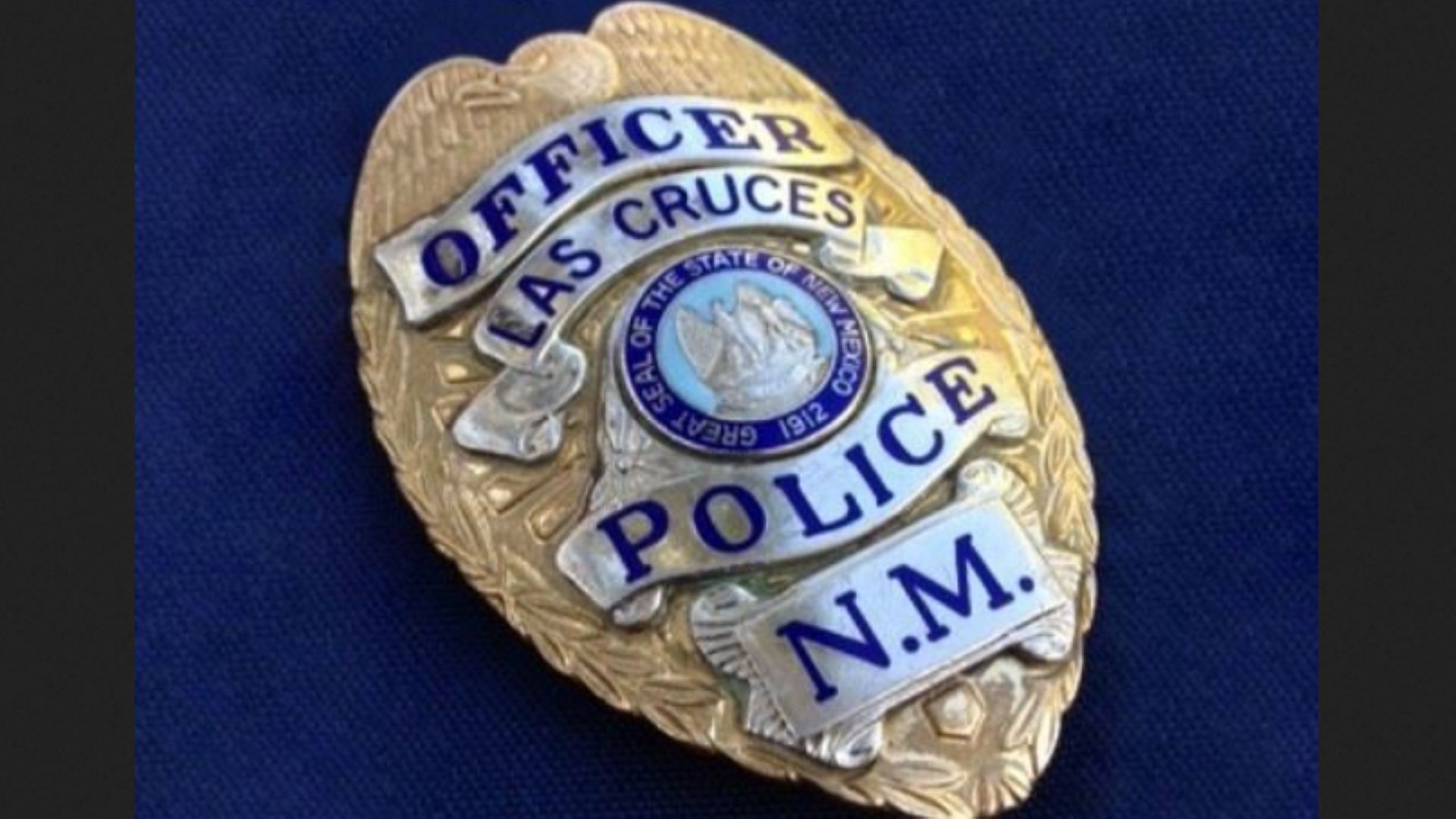 Tributes pour in as New Mexico officer killed in line of duty. (Image via Las Cruces Police Department)