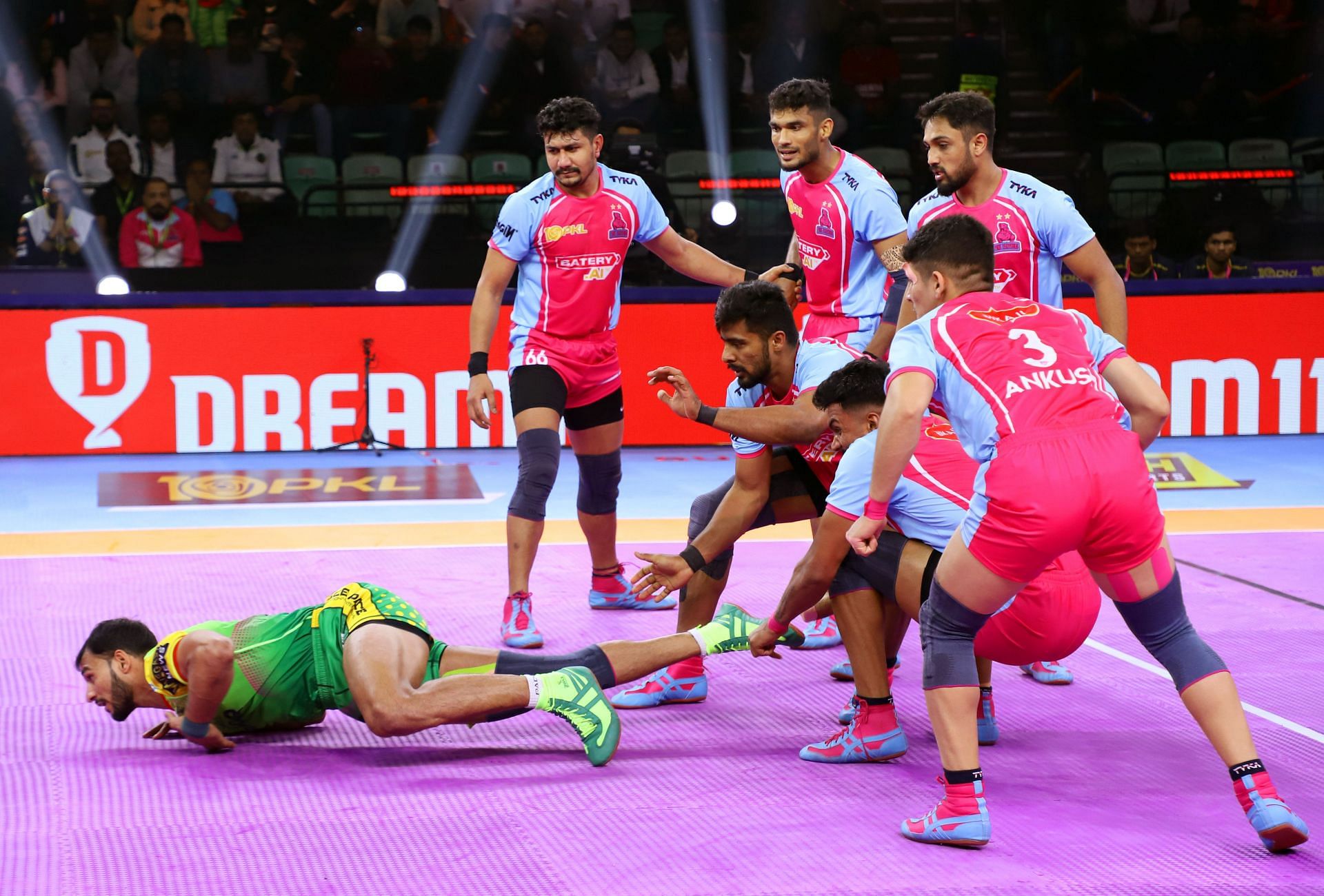 Jaipur Pink Panthers had the longest unbeaten streak in the Pro Kabaddi League 2023. 