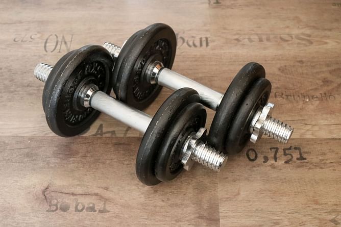 Here is everything you need to know about neutral grip dumbbell press