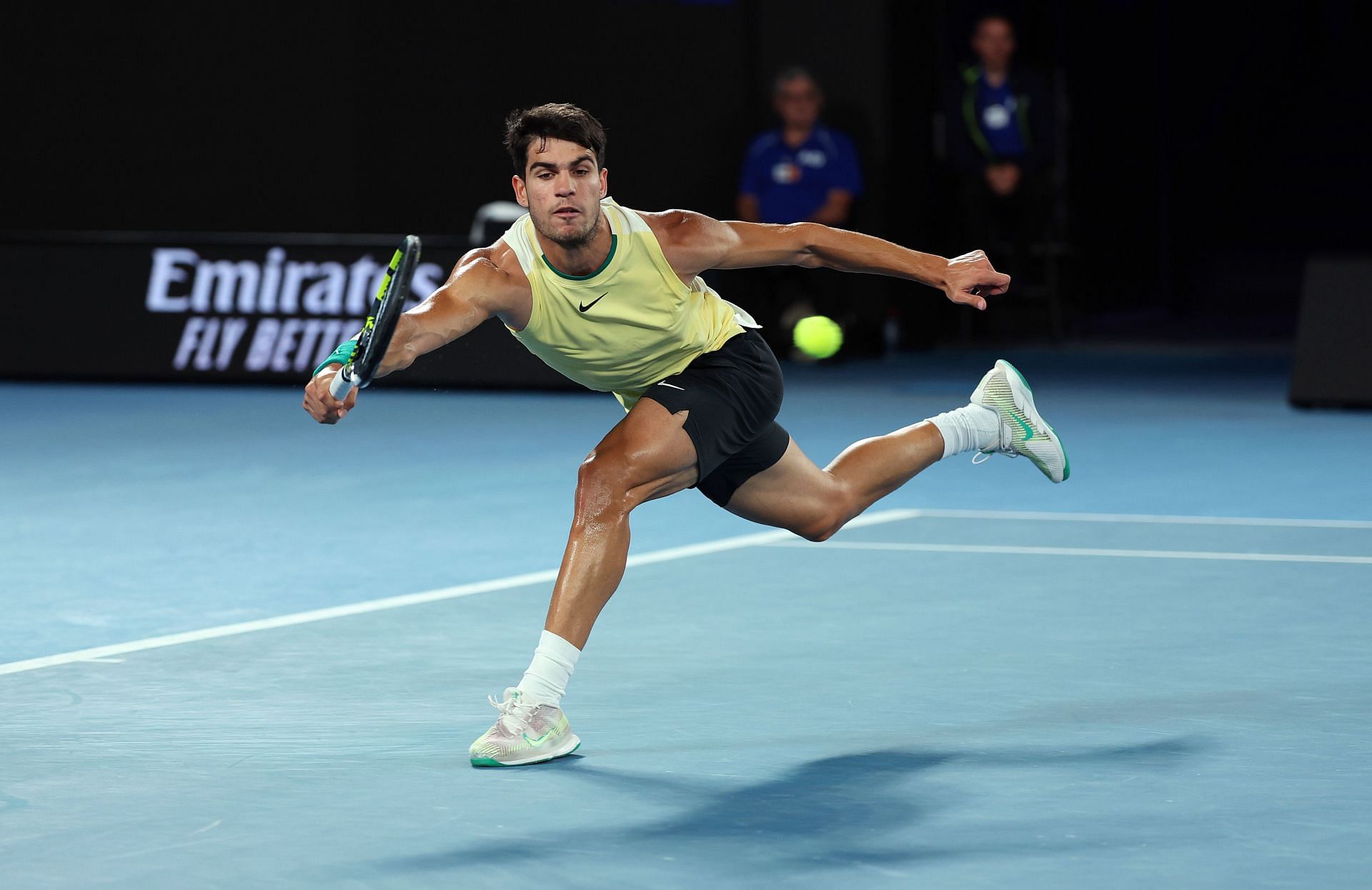 Carlos Alcaraz in action against Alexander at the 2024 Australian Open