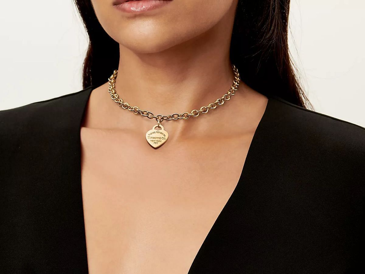 The Tiffany Heart Tag necklace (Image via Tiffany website)