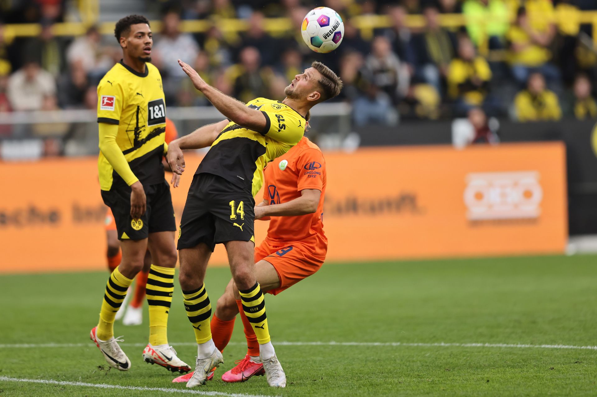 VfL Wolfsburg vs Borussia Dortmund Prediction and Betting Tips | 17th ...