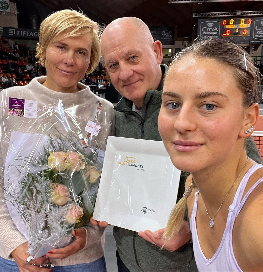 Marta Kostyuk Parents