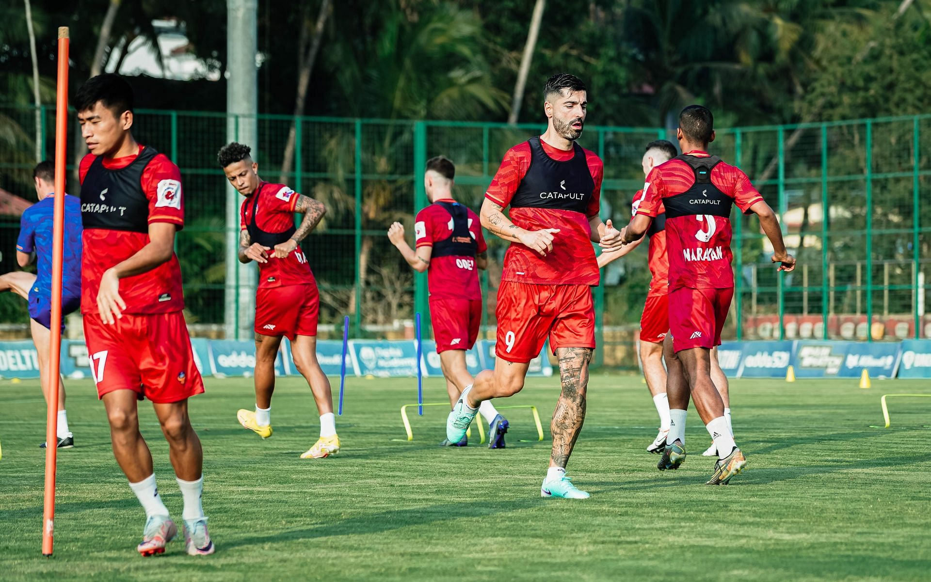 Carlos Martnez (number nine) in training with FC Goa. (FCG Media)