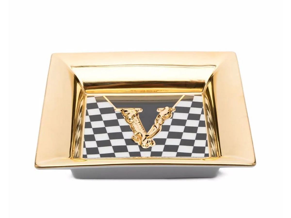 Versace home decor item: Logo-Print Ceramic Tray (Image via Farfetch)