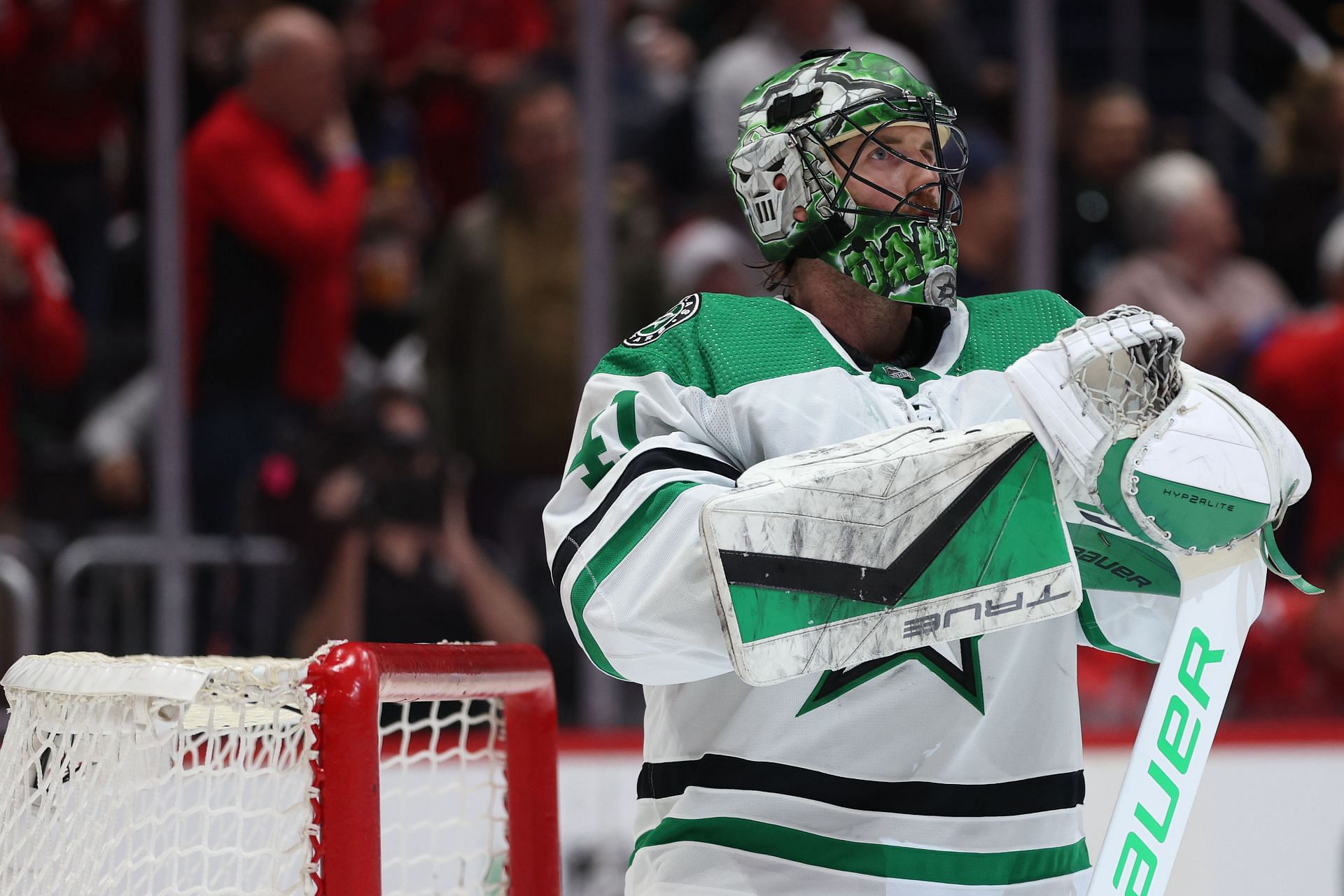 Scott Wedgewood will most likely start for the Stars.