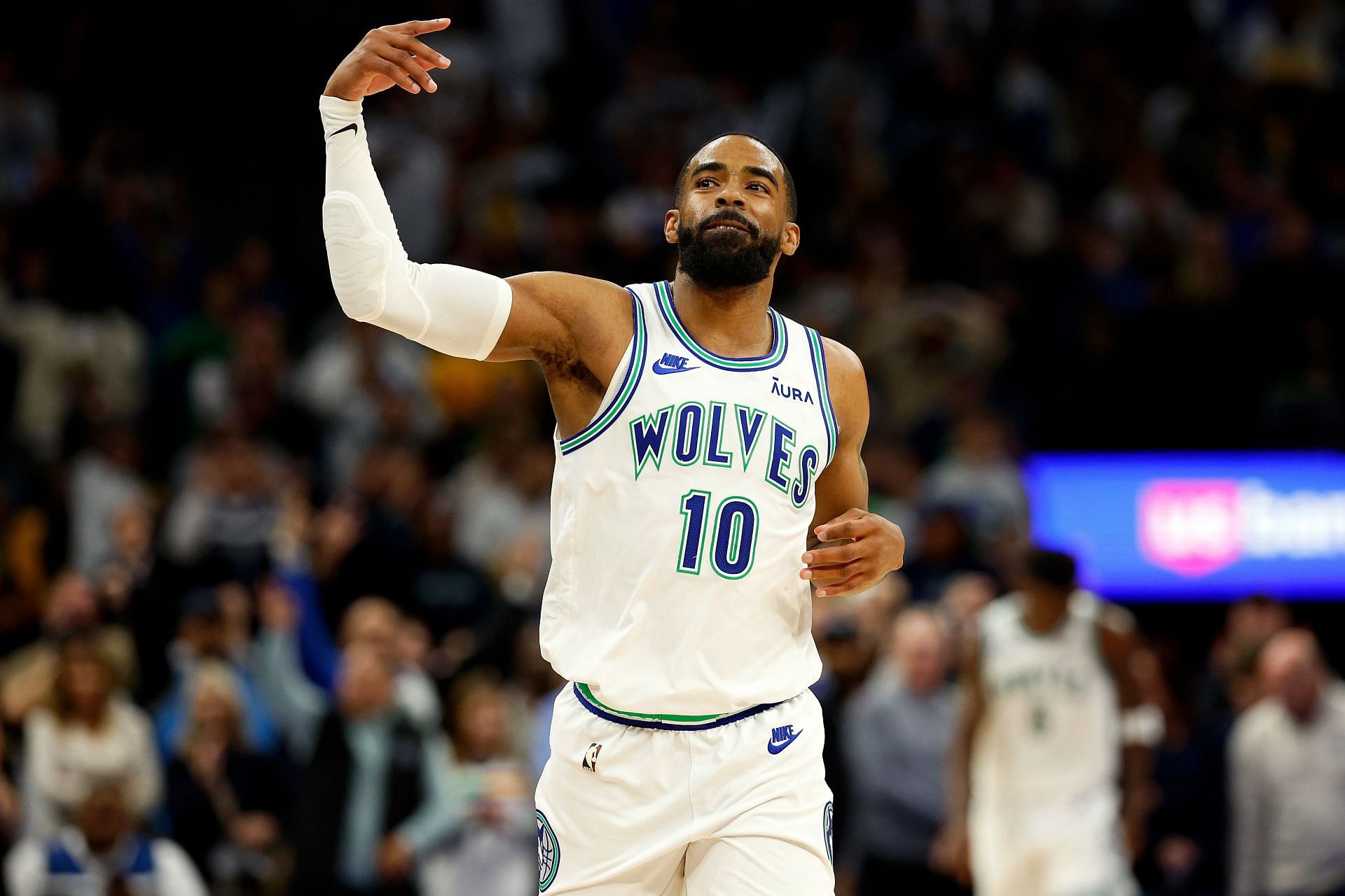 Mike Conley Net Worth 2024