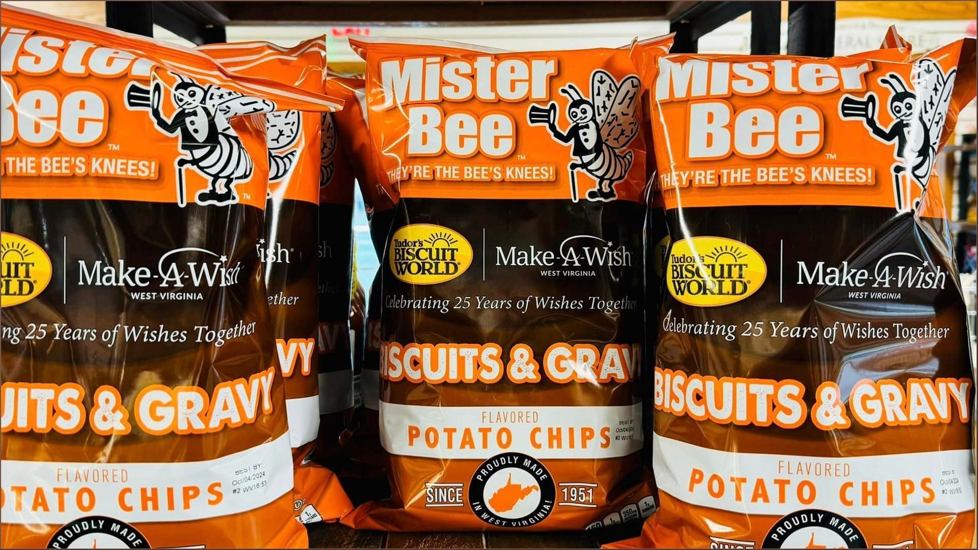 Mister Bee introduces all-new Biscuits &amp; Gravy potato chips (Image via Mountaineer Meat Market and SeaFood Co.)