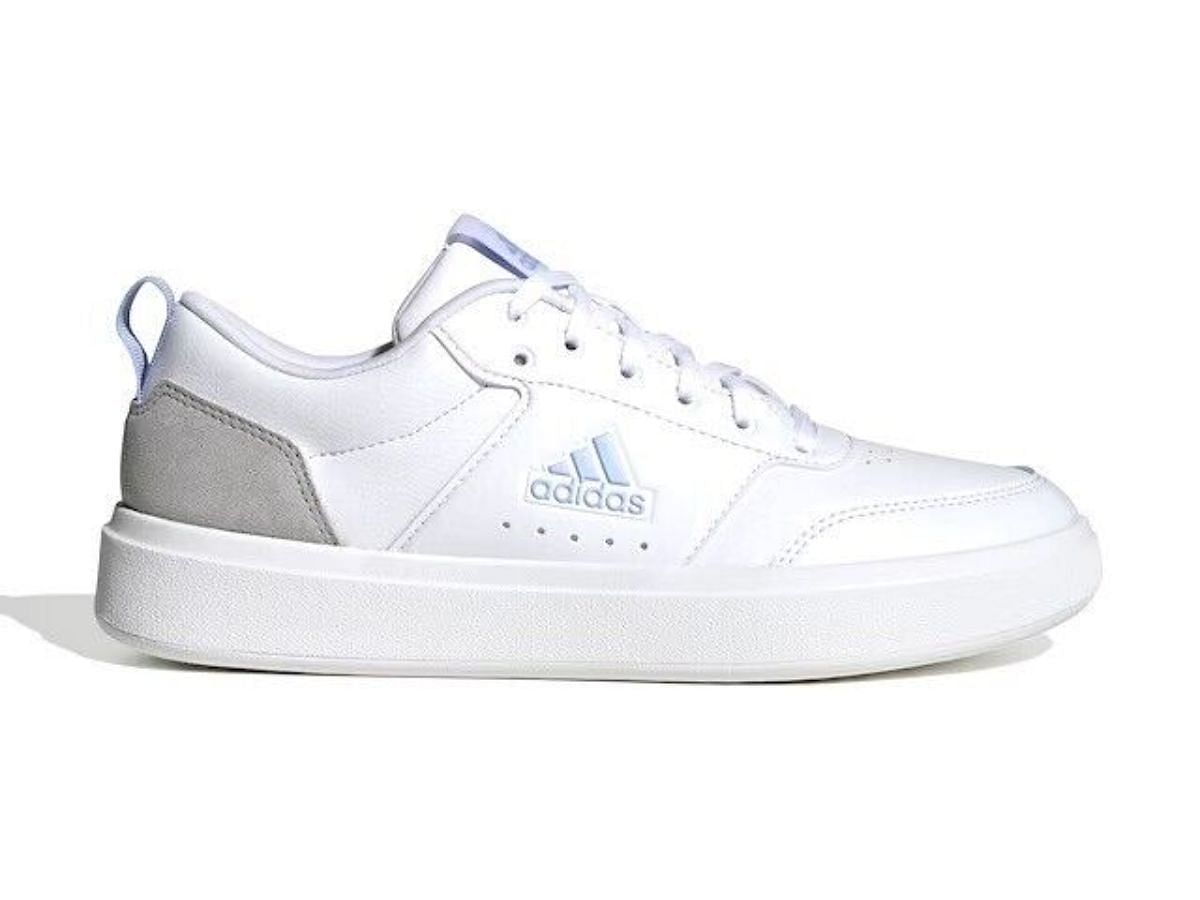 The Park Street &ldquo;White/ Blue&rdquo; sneakers (Image via eBay)