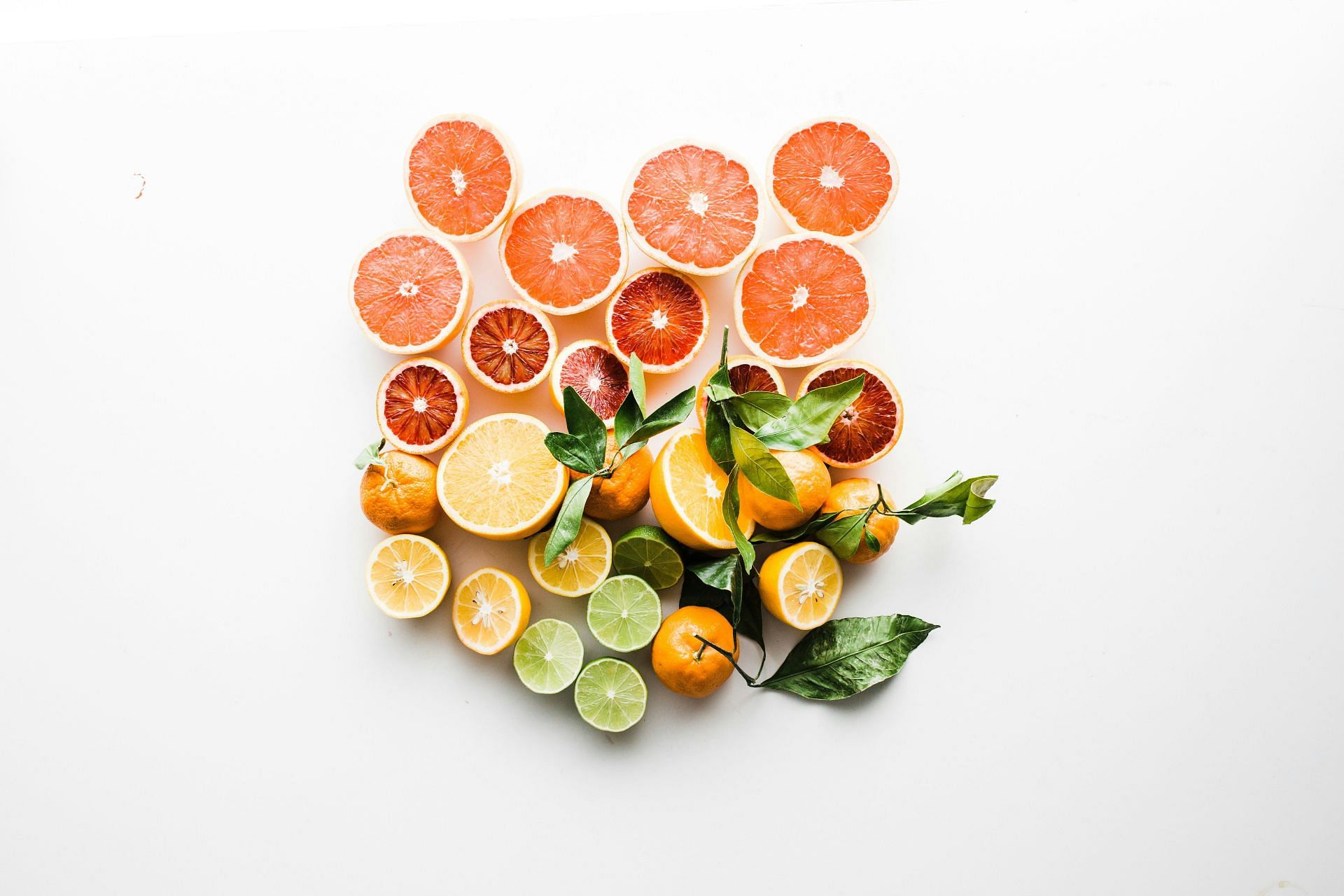 Citrus fruits come under collagen-rich foods (Image by Brooke Lark/Unsplash)