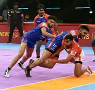 Jaideep Dahiya and Mohit Nandal with a dash to Rakesh (Credits: PKL)